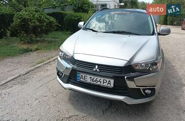 Внедорожник / Кроссовер Mitsubishi Outlander 2015 в Днепре
