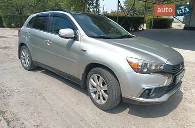 Позашляховик / Кросовер Mitsubishi Outlander 2015 в Дніпрі