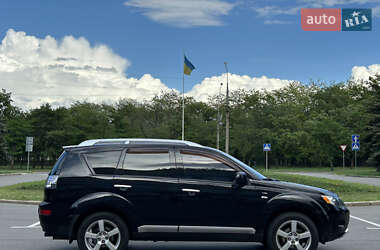 Внедорожник / Кроссовер Mitsubishi Outlander 2008 в 