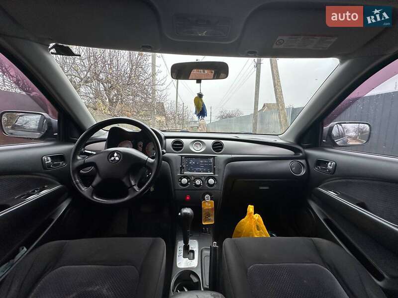 Внедорожник / Кроссовер Mitsubishi Outlander 2006 в Краснокутске