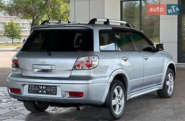 Внедорожник / Кроссовер Mitsubishi Outlander 2008 в 