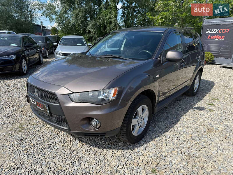 Mitsubishi Outlander 2010