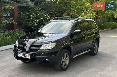 Позашляховик / Кросовер Mitsubishi Outlander 2005 в Василькові