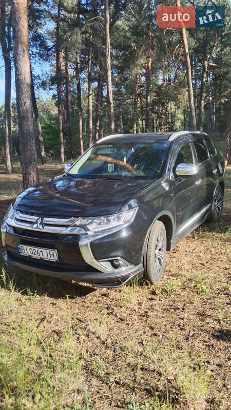 Mitsubishi Outlander 2015