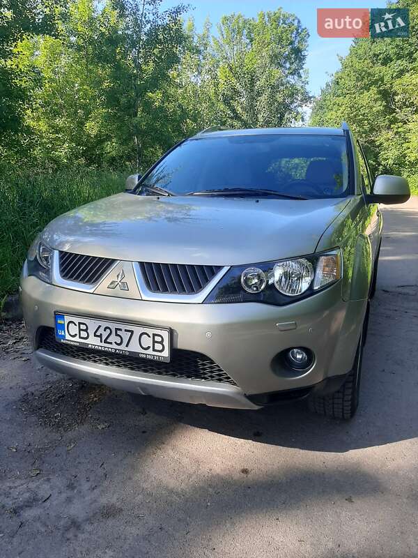 Внедорожник / Кроссовер Mitsubishi Outlander 2008 в Нежине