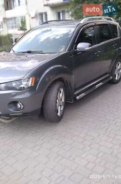 Внедорожник / Кроссовер Mitsubishi Outlander 2010 в Львове