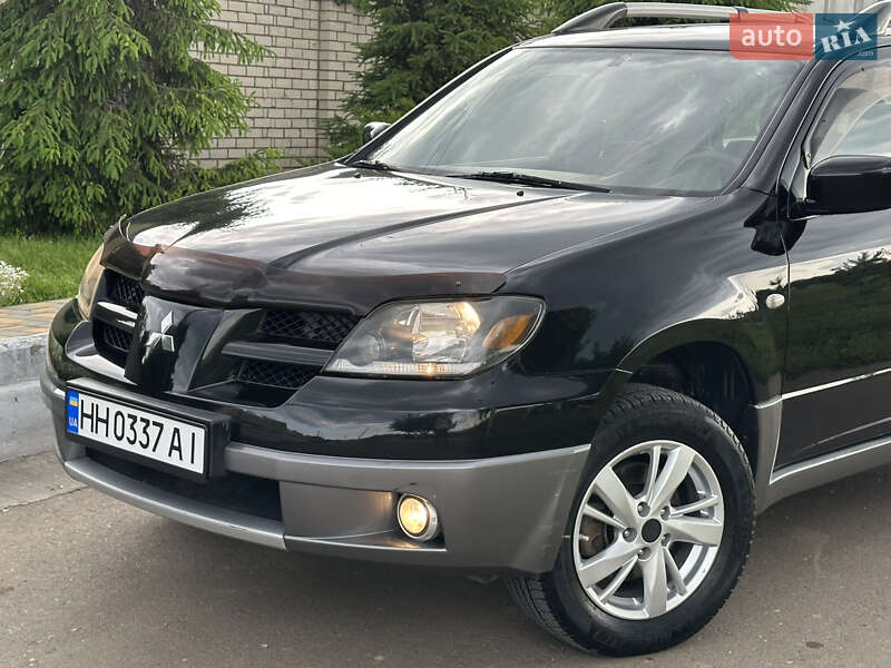 Внедорожник / Кроссовер Mitsubishi Outlander 2004 в Одессе
