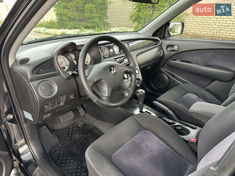 Внедорожник / Кроссовер Mitsubishi Outlander 2004 в Одессе