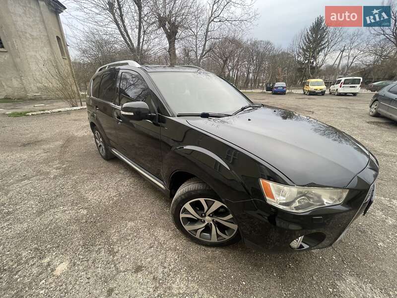 Внедорожник / Кроссовер Mitsubishi Outlander 2010 в Ивано-Франковске