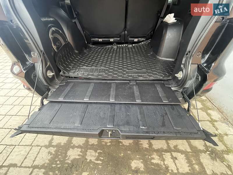 Внедорожник / Кроссовер Mitsubishi Outlander 2010 в Ивано-Франковске