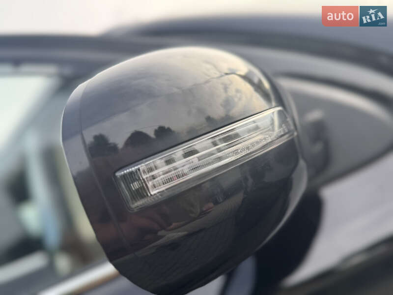 Внедорожник / Кроссовер Mitsubishi Outlander 2015 в Дрогобыче