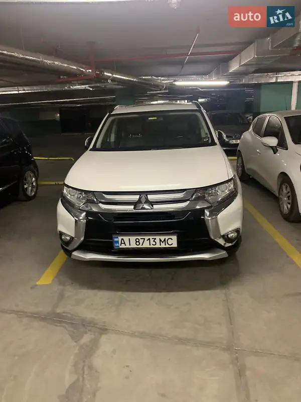 Mitsubishi Outlander 2015