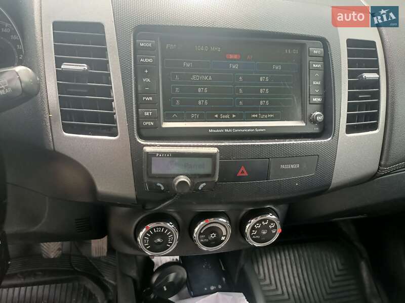 Внедорожник / Кроссовер Mitsubishi Outlander 2011 в Калуше фото 9 Внедорожник / Кроссовер Mitsubishi Outlander 2011 в Калуше