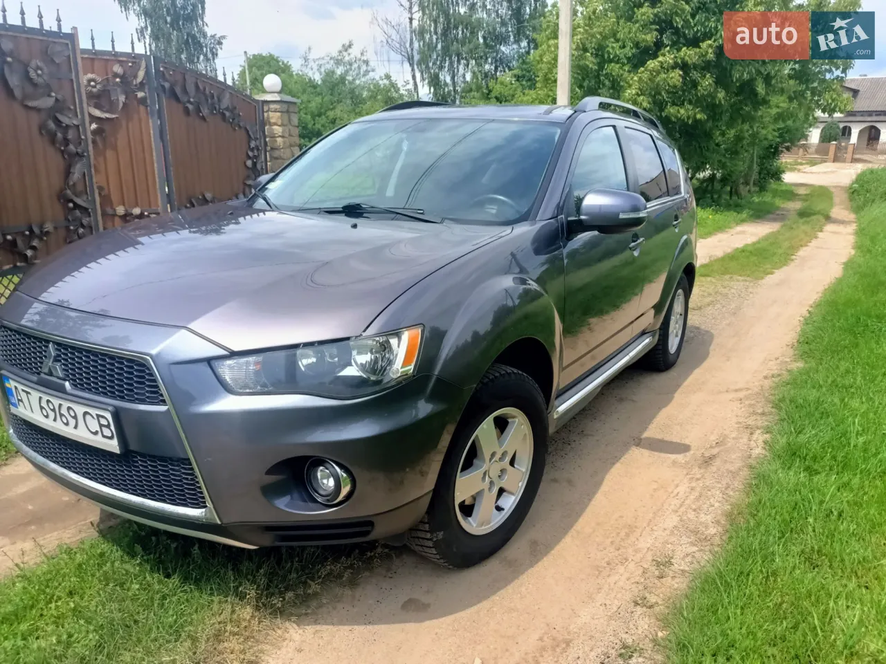 2010 Mitsubishi Outlander - мініатюра 12