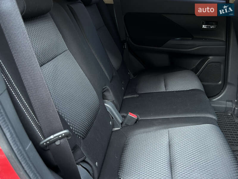Позашляховик / Кросовер Mitsubishi Outlander 2017 в Миколаєві
