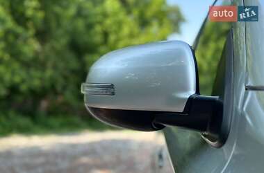 Внедорожник / Кроссовер Mitsubishi Outlander 2019 в 