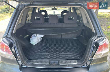 Внедорожник / Кроссовер Mitsubishi Outlander 2003 в 