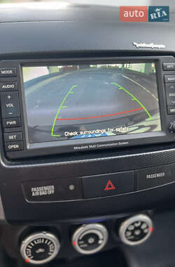 Внедорожник / Кроссовер Mitsubishi Outlander 2007 в 