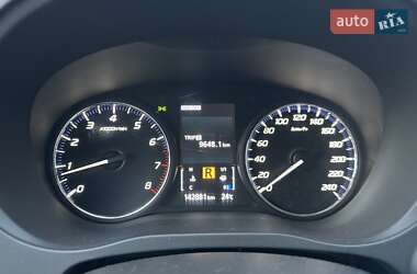 Позашляховик / Кросовер Mitsubishi Outlander 2017 в 