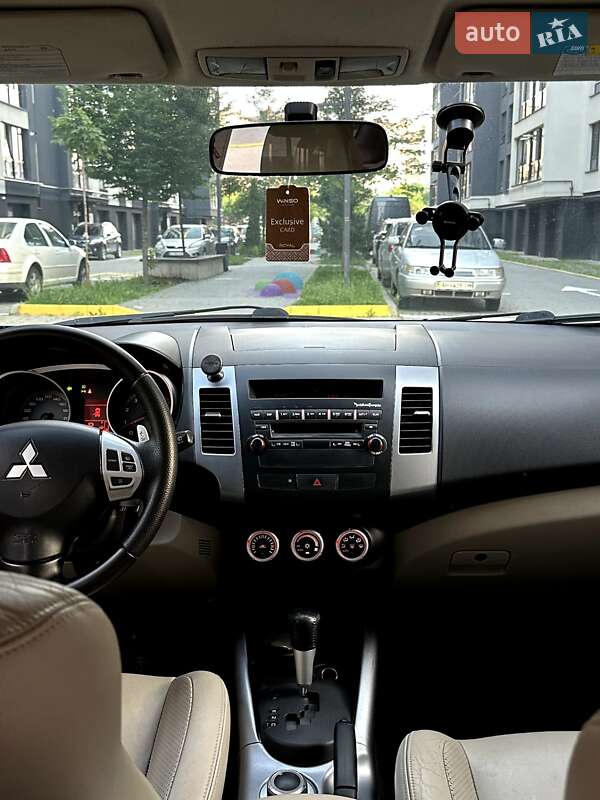 Позашляховик / Кросовер Mitsubishi Outlander 2008 в Івано-Франківську