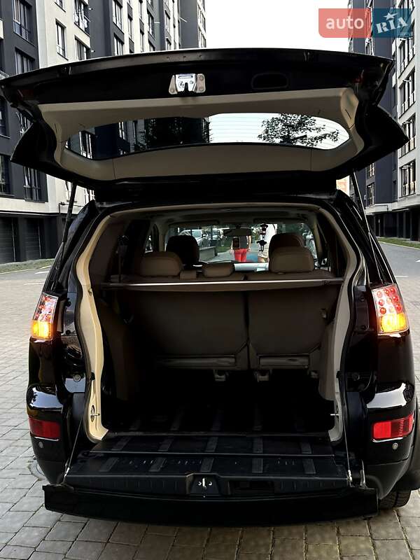 Позашляховик / Кросовер Mitsubishi Outlander 2008 в Івано-Франківську
