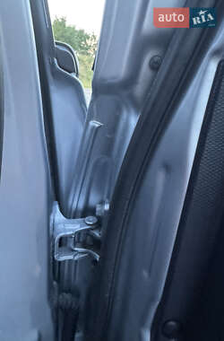 Внедорожник / Кроссовер Mitsubishi Outlander 2010 в 