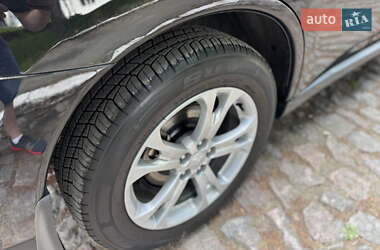 Внедорожник / Кроссовер Mitsubishi Outlander 2012 в 