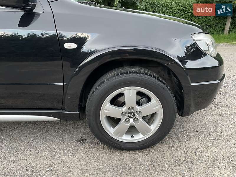 Позашляховик / Кросовер Mitsubishi Outlander 2009 в Вінниці