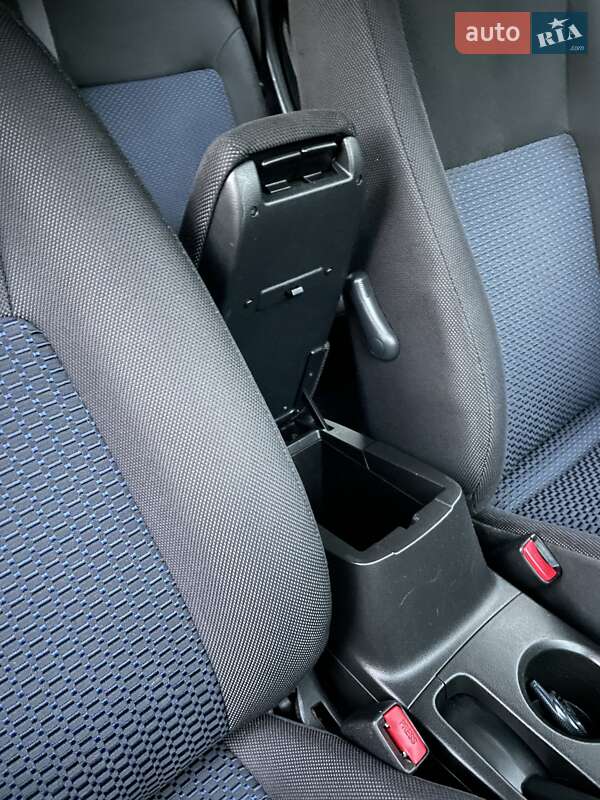 Позашляховик / Кросовер Mitsubishi Outlander 2009 в Вінниці