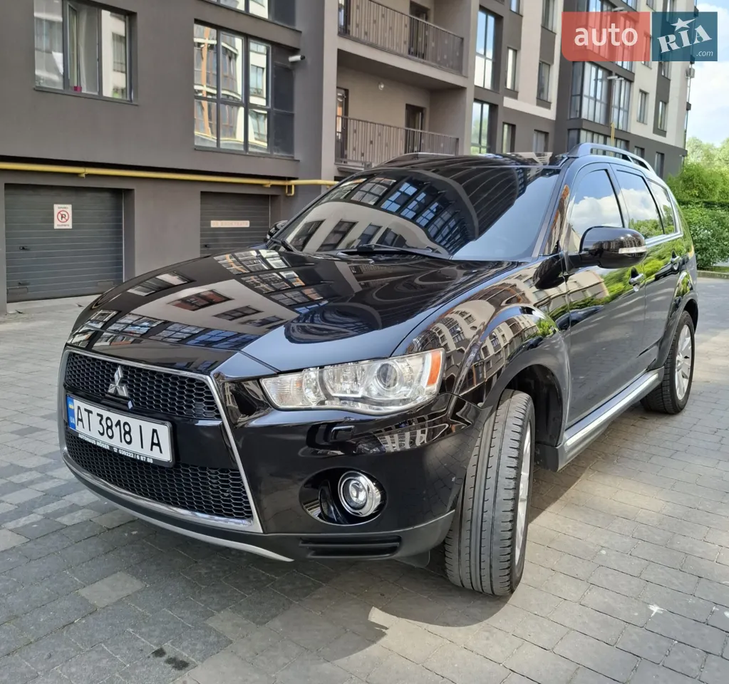 2010 Mitsubishi Outlander - мініатюра 15