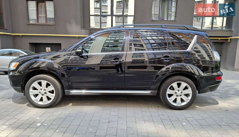 Внедорожник / Кроссовер Mitsubishi Outlander 2011 в Ивано-Франковске