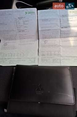 Внедорожник / Кроссовер Mitsubishi Outlander 2011 в 
