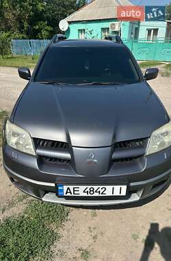 Позашляховик / Кросовер Mitsubishi Outlander 2006 в 