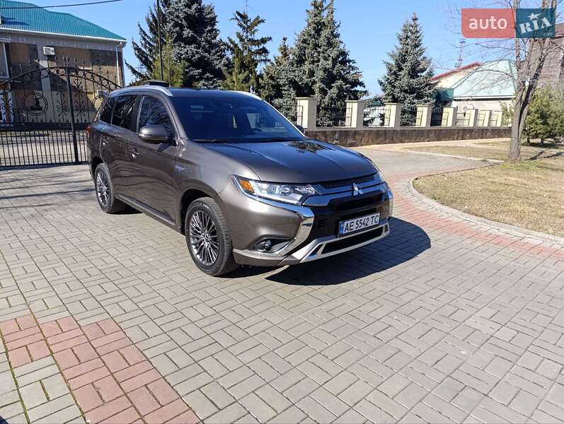 Mitsubishi Outlander 2019