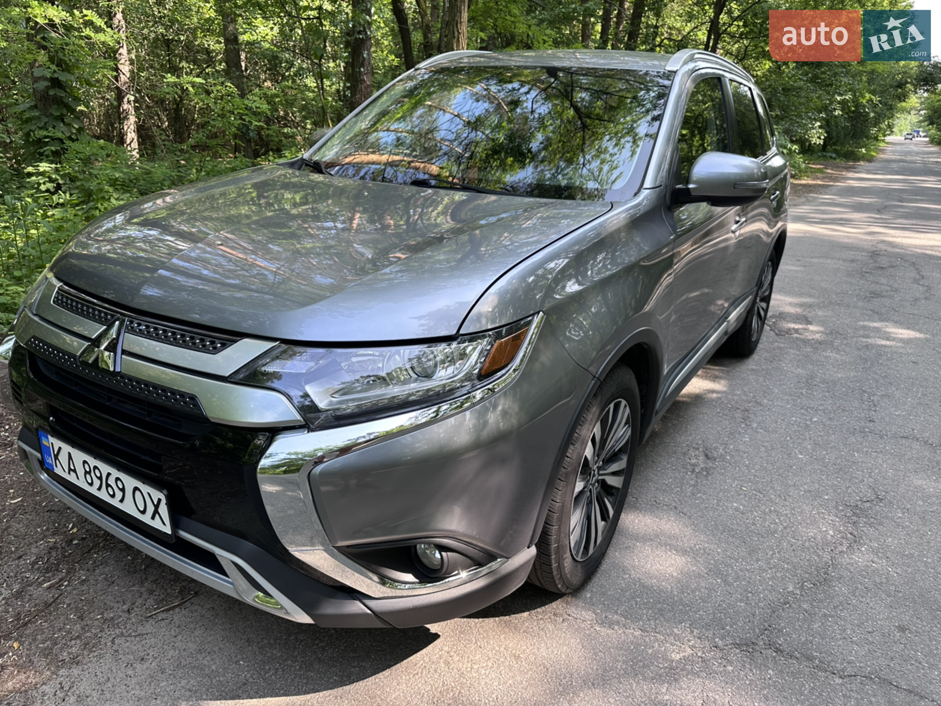 2019 Mitsubishi Outlander - мініатюра 2