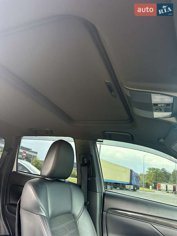 Внедорожник / Кроссовер Mitsubishi Outlander 2020 в Белой Церкви