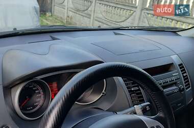 Внедорожник / Кроссовер Mitsubishi Outlander 2008 в 