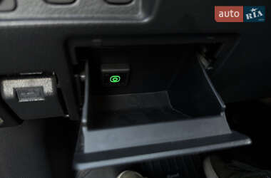 Внедорожник / Кроссовер Mitsubishi Outlander 2007 в 