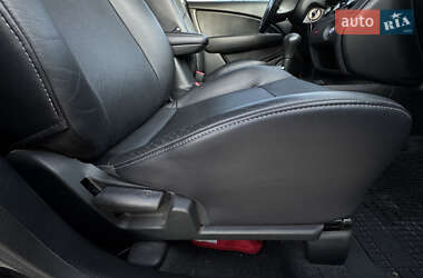Внедорожник / Кроссовер Mitsubishi Outlander 2007 в 