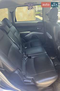 Позашляховик / Кросовер Mitsubishi Outlander 2008 в 