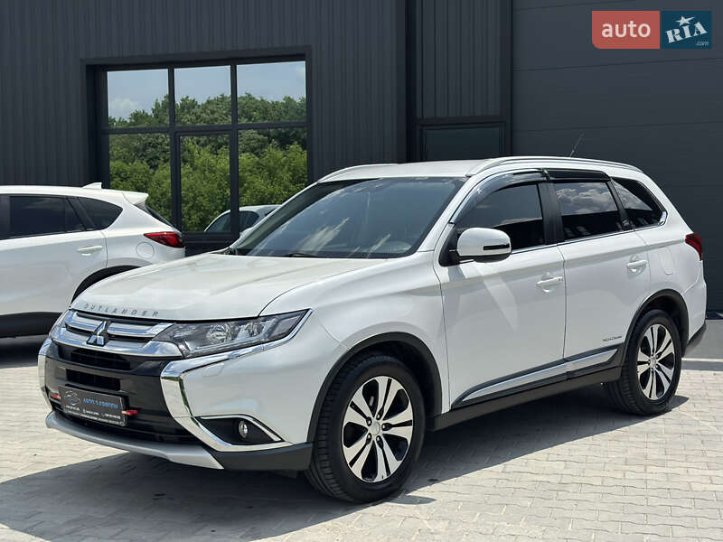 Mitsubishi Outlander 2016