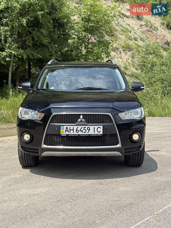 Mitsubishi Outlander 2010