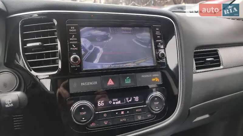 Внедорожник / Кроссовер Mitsubishi Outlander 2017 в Львове