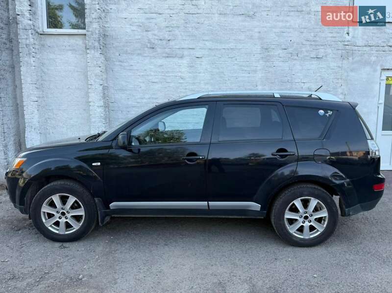 Внедорожник / Кроссовер Mitsubishi Outlander 2008 в Луцке