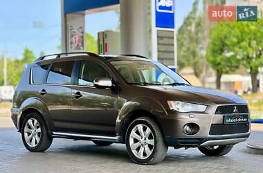 Внедорожник / Кроссовер Mitsubishi Outlander 2011 в Николаеве