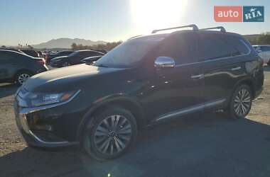 Mitsubishi Outlander 2020