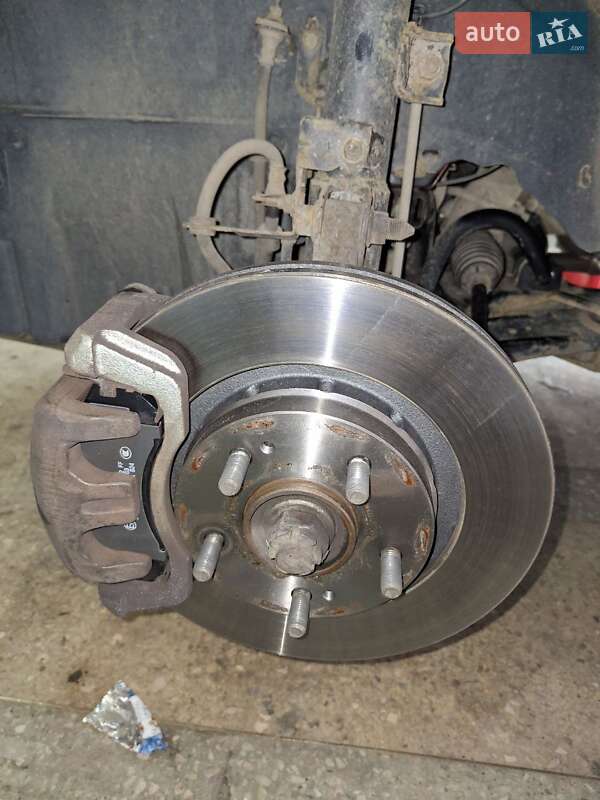 Позашляховик / Кросовер Mitsubishi Outlander 2007 в Києві