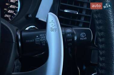 Внедорожник / Кроссовер Mitsubishi Outlander 2014 в 