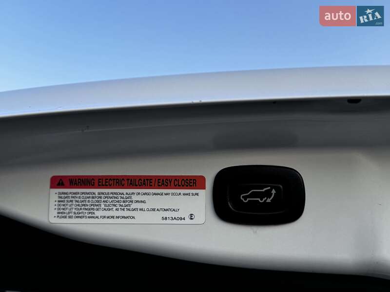 Внедорожник / Кроссовер Mitsubishi Outlander 2015 в Дрогобыче