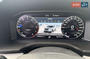 Позашляховик / Кросовер Mitsubishi Outlander 2022 в 